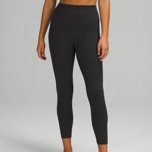 lululemon X Flywheel Align™ Scalloped Hem High-Rise Tight 25" Sz 8